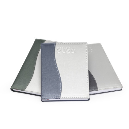 Agenda Diária em Couro Sintético 2025 Personalizada